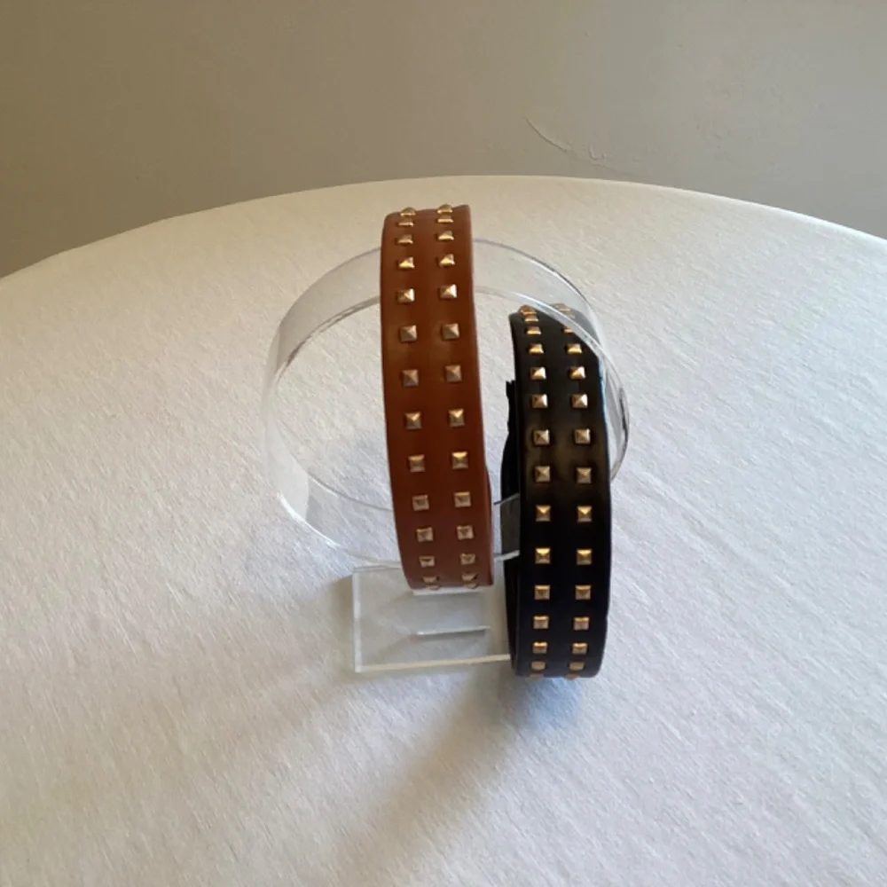 2 Gold Studded Headbands Black, Tan